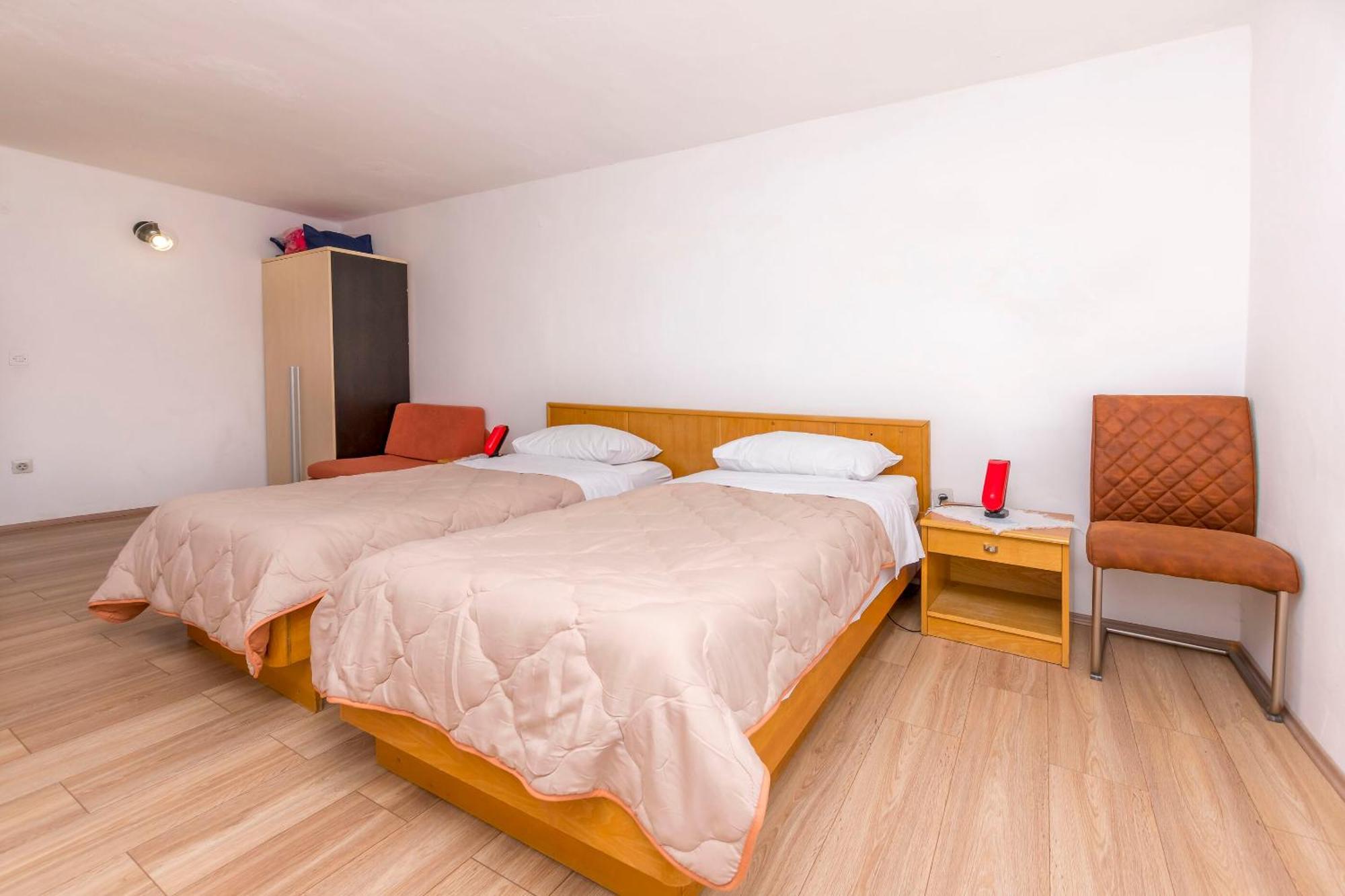 Apartment Jelena Primosten Exterior photo